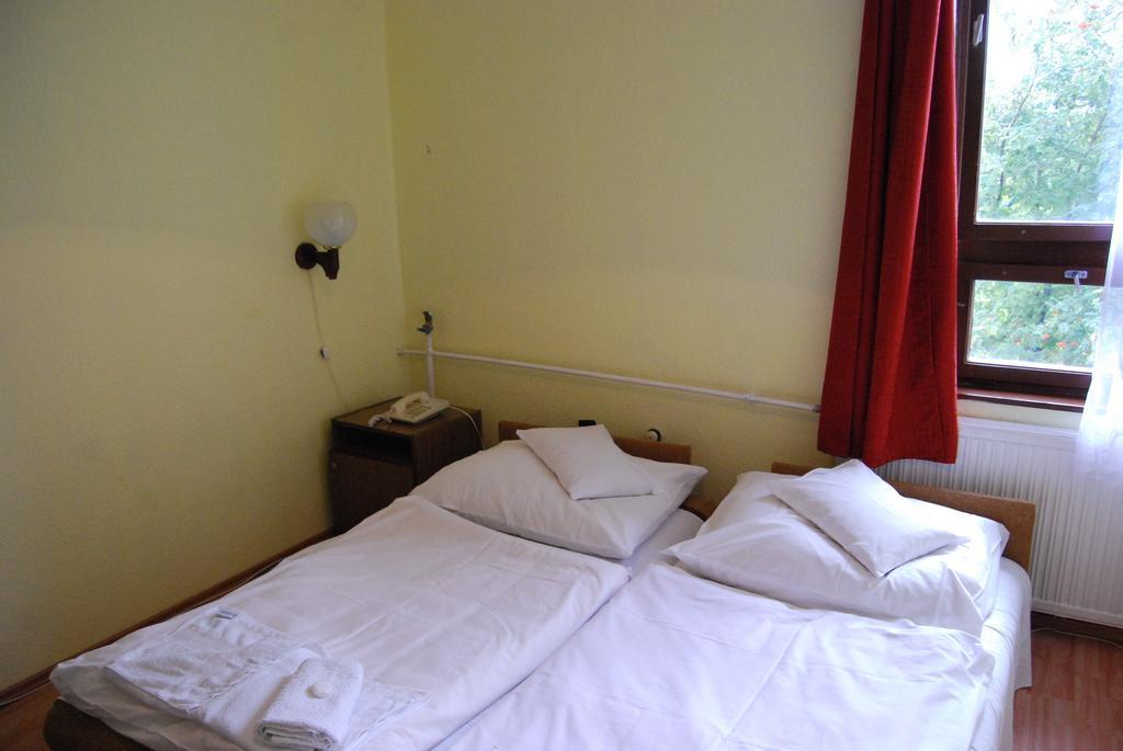 Hotel Agro Balatonfured Room photo