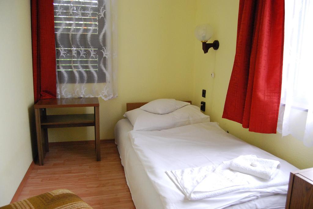 Hotel Agro Balatonfured Room photo